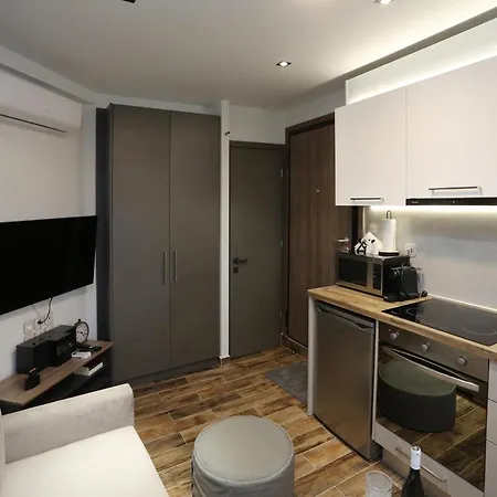 La Luxury Dafne لاريسا