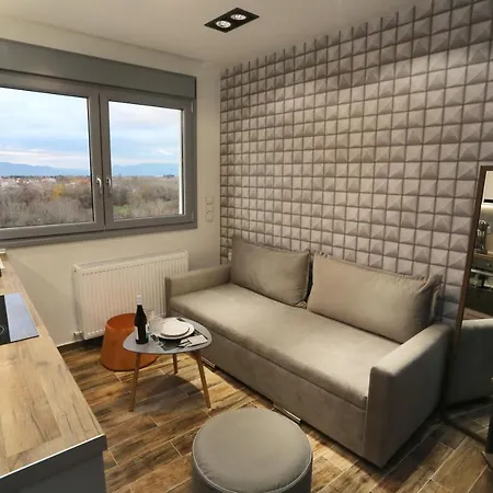 La Luxury Dafne شقة *