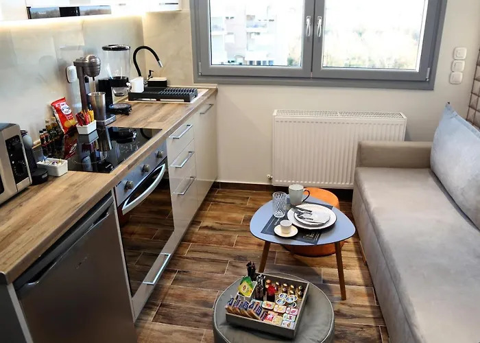 La Luxury Dafne Larissa